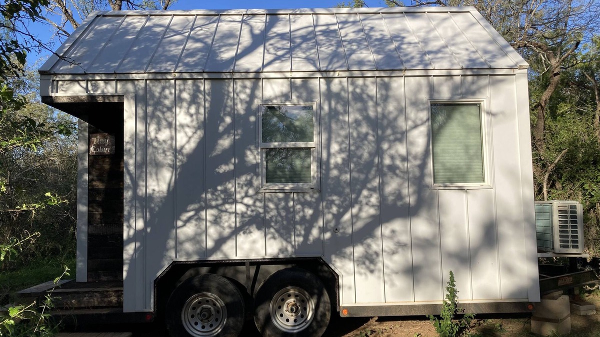 Elmendorf Apartment | Tiny home nestled in a small patch of forest 20 minutes south of San Antonio.
