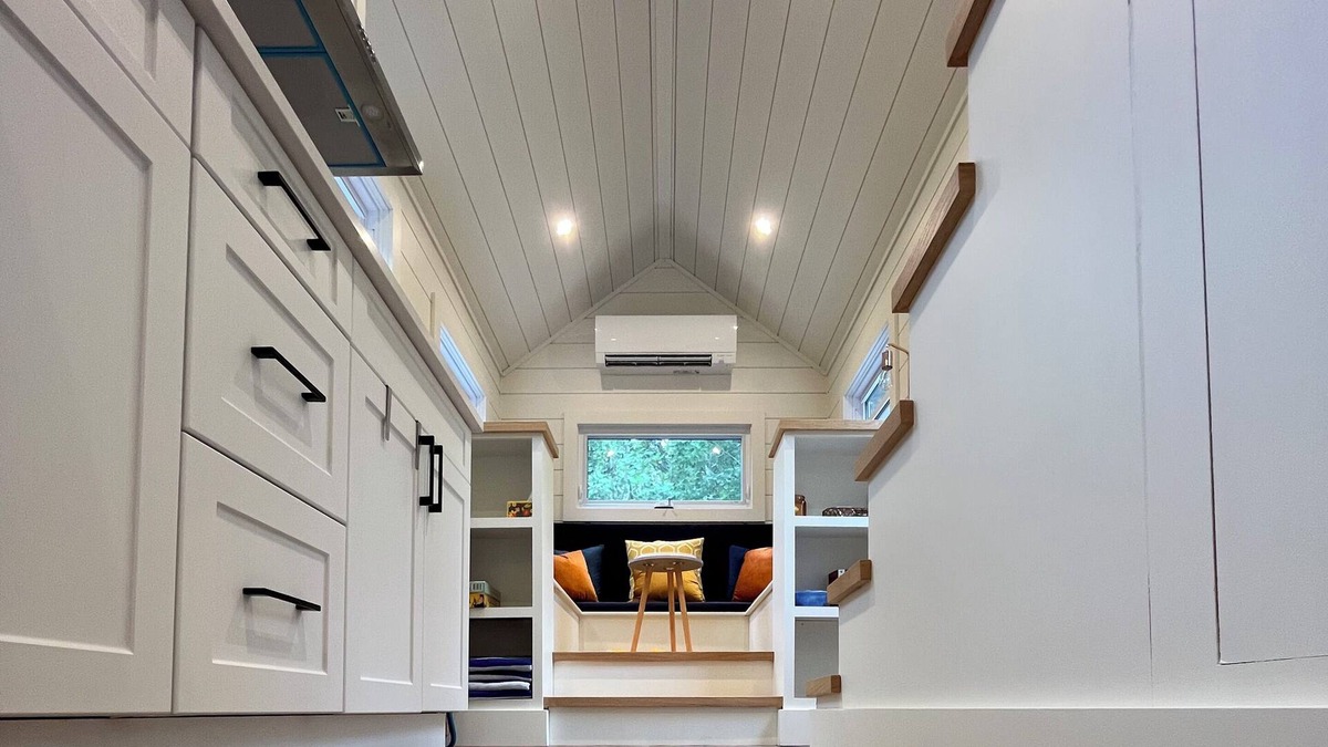 Bobcaygeon Cabin | Tiny Home on 52 Acre Property