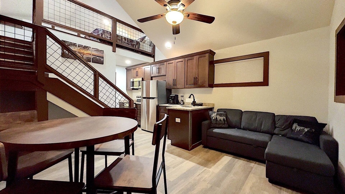Hiawassee Cottage | Tiny Home on Lake Chatuge in Downtown Hiawassee! BRAND NEW!