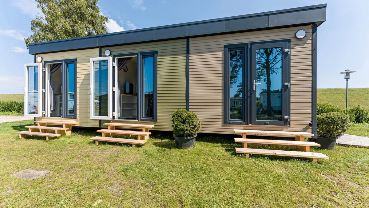 Dahme House | Tiny Home 'Surfbrett 2' with Shared Garden and Wi-Fi