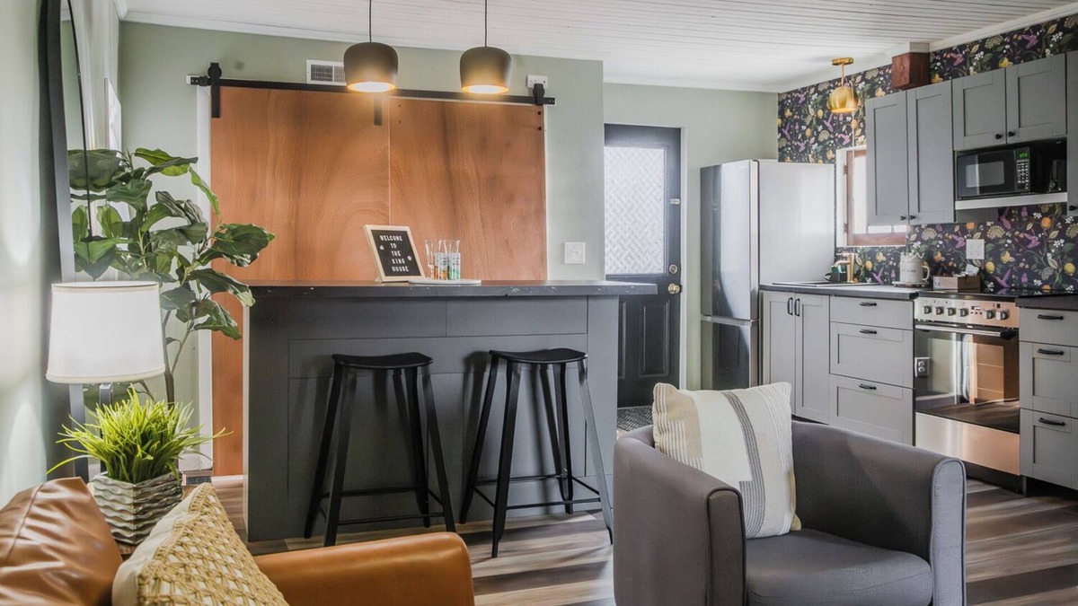 Kettering House | Tiny Home that's fit for a King