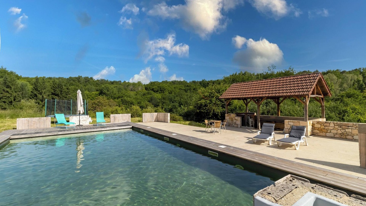 Mazeyrolles House | Tiny House in Saint-Cernin-de-l'Herm – Shared Pool & Relaxing Stay for 4 Guests