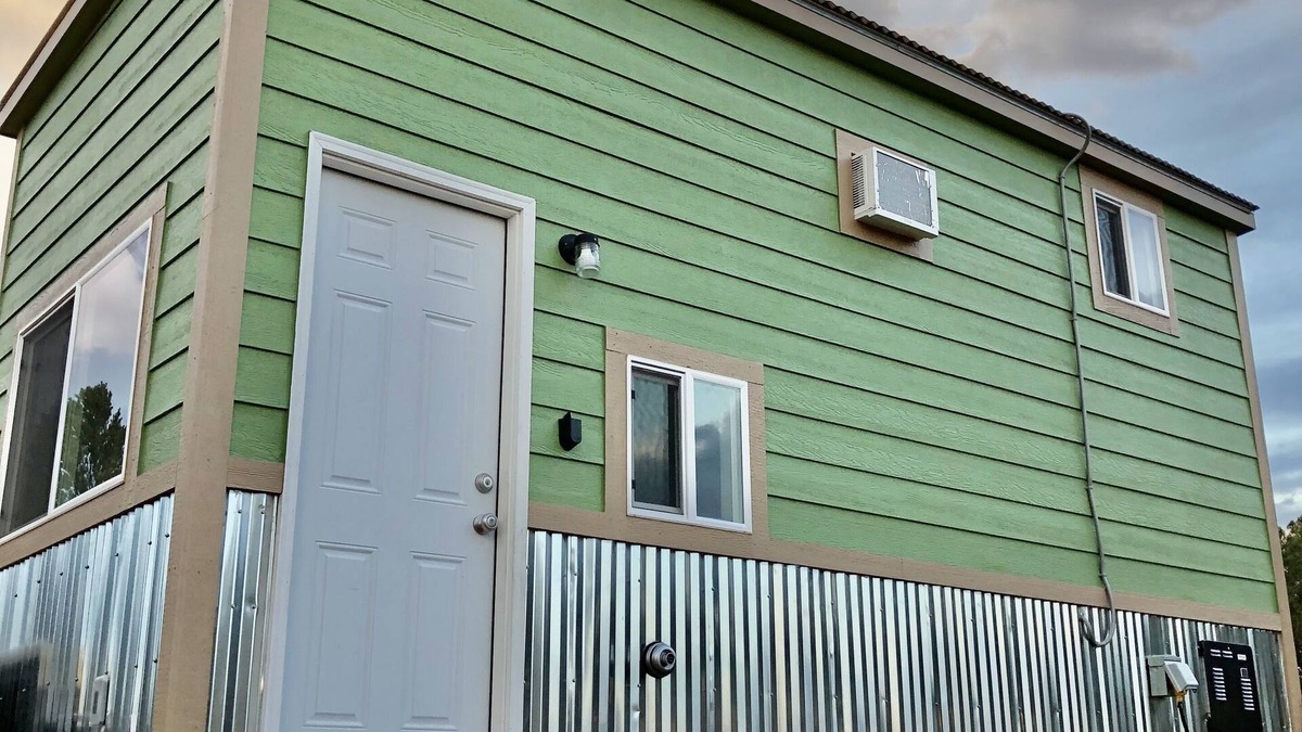 Valle Cabin | Tiny House, 30 min. to Grand Canyon and Air Conditioned!