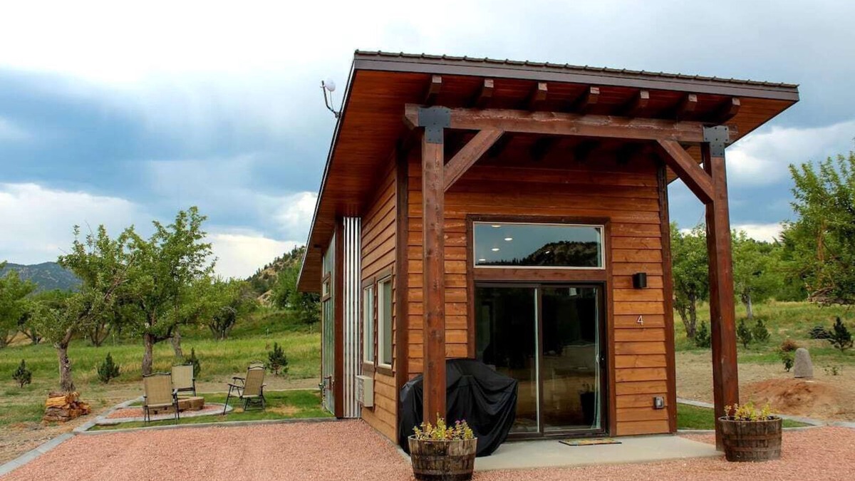 Glendale House | Tiny House at Apple Hollow Between Zion and Bryce