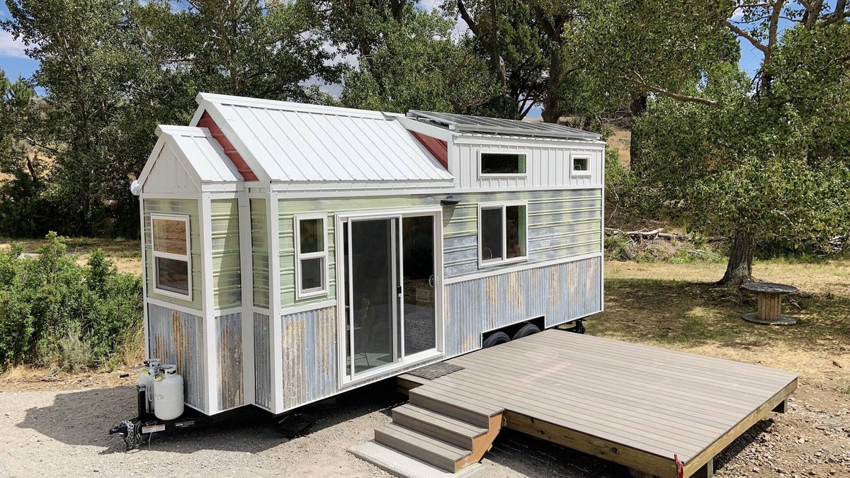 Fort Bidwell House | Tiny House at Bidwell Canyon Farm