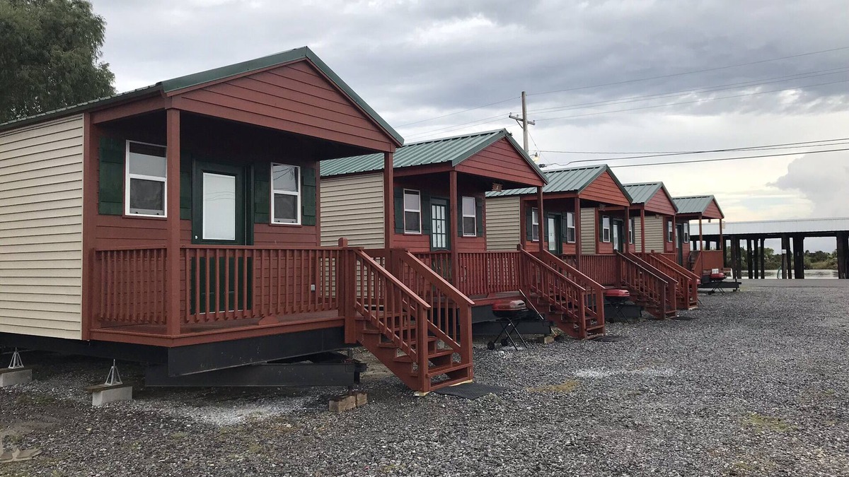 Delacroix Cabin | Tiny House & Boat docking "Delacroix Island, Louisiana"