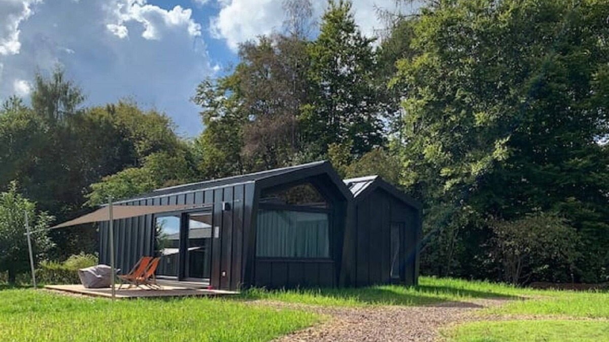 Losheim am See Ski Chalet | Tiny House by the Lake in the beautifull Saarland