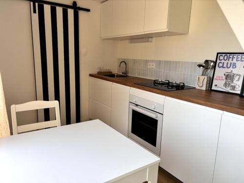 Saint-Sylvain-d'Anjou Apartment | Tiny House cosy