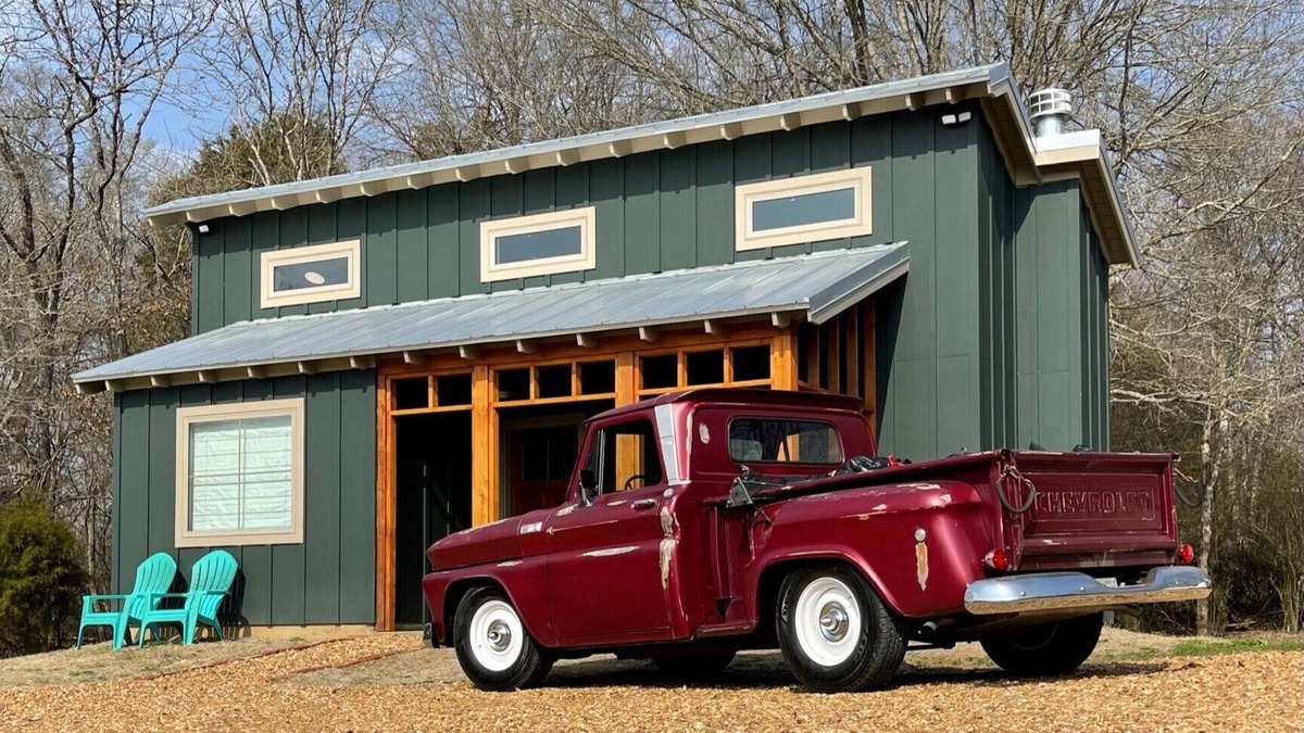 Benton Cabin | Tiny house Cabin on 30 acres in Yazoo County Mississippi