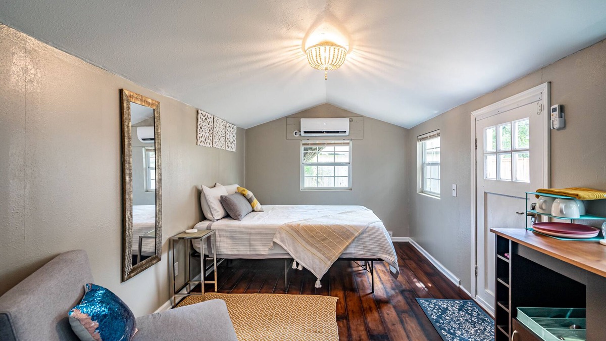 Oak Cliff Cottage | Tiny house in Bishop Arts!