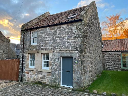 Kinnesswood House | Tiny House in Cosy Village