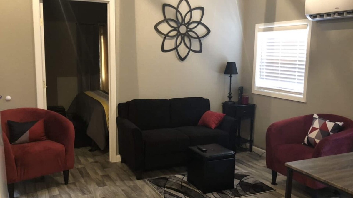 Crossett House | Tiny House No Cleaning Fee NO SMOKING NO ANIMALS