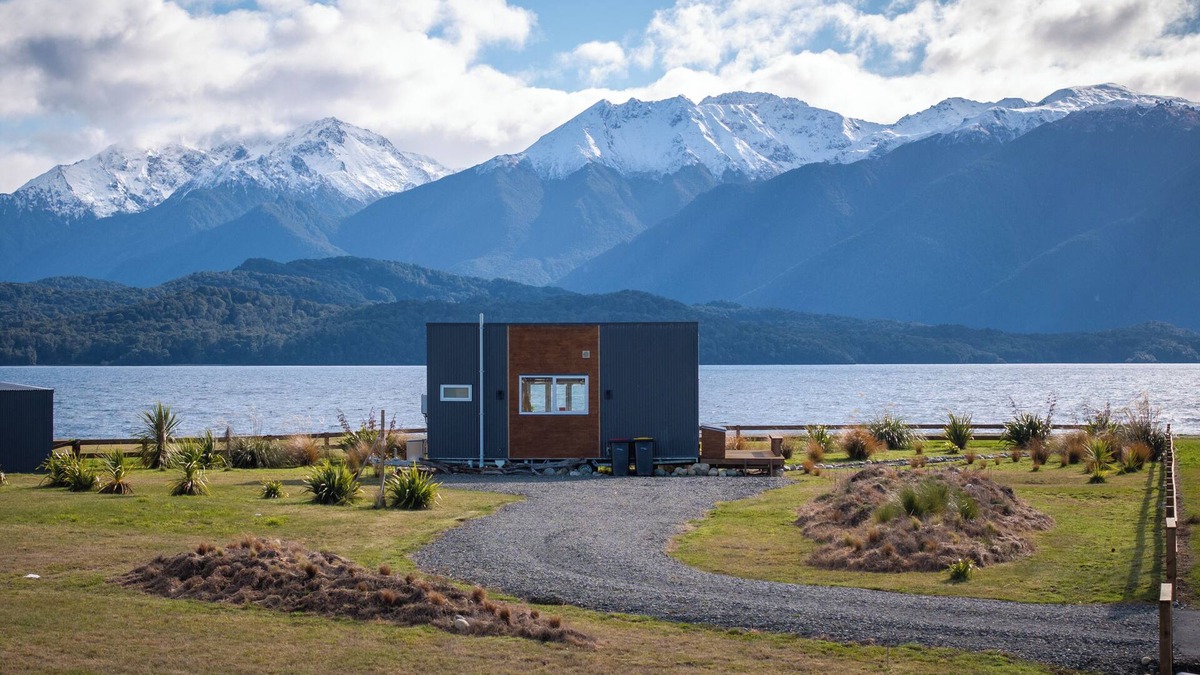 Te Anau House | Tiny Piece of Paradise - Te Anau Tiny House