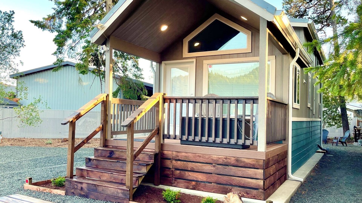 Lakeside House | Tiny Pines ~ Dune access + Full hookup RV site