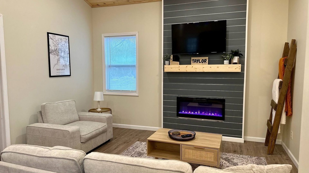 Oxford House | Tiny Taylor Oasis. Minutes from Ole Miss Campus.