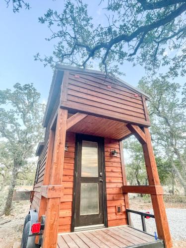 Eastland House | Tiny Town Honeymoon Love Byrd on Lake Eastland by Vacation Your Way