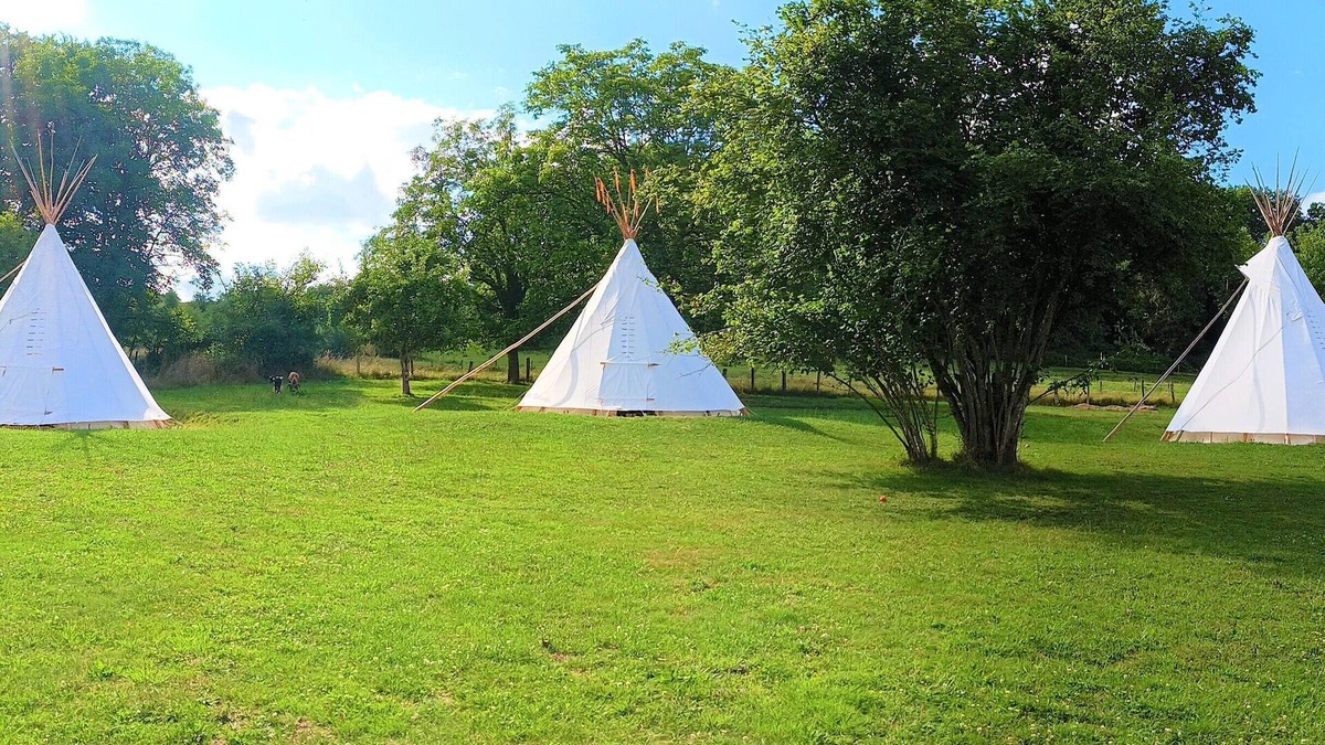 Pisseloup House | Tipi Indien - 6 Pers. max - Le Couche T'art - Haute Marne - Pisseloup