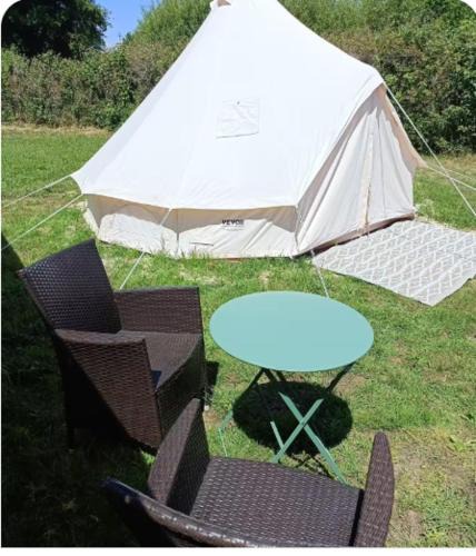 Yzernay Other | Tipi insolite Proche Puydufou