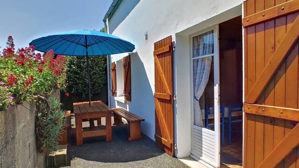 Plozevet Apartment | Tipoz'immo-Brise Marine 2-sea view-spot surf-cosy