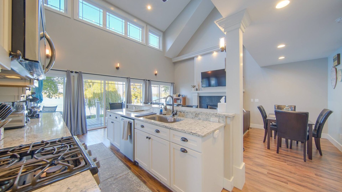 Sand Creek House | Tipton Home w/Private Lakefront & Fire Pits!