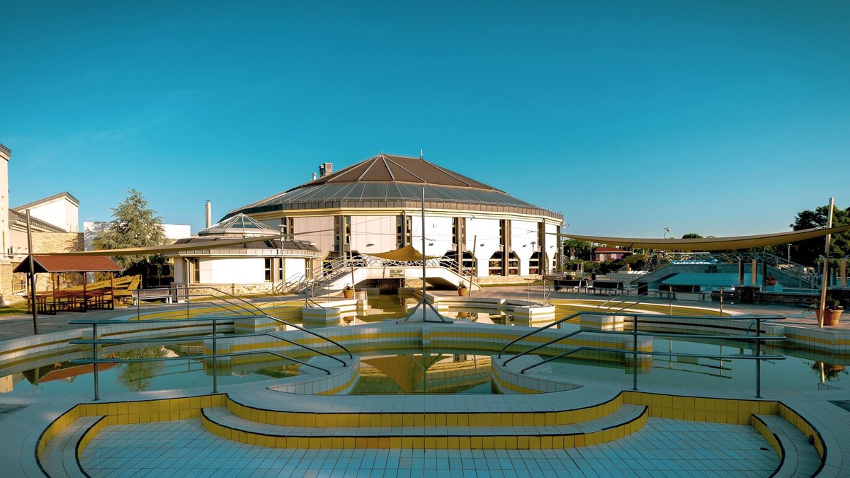 Tiszaujvaros Hotel | Tisia Hotel & Spa