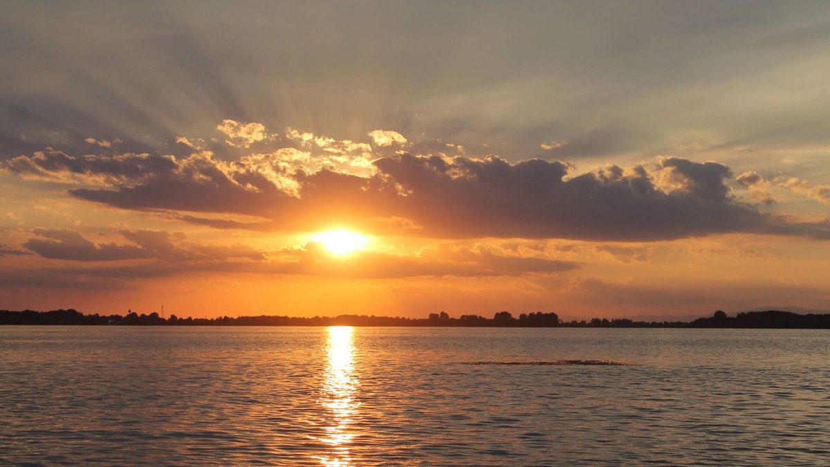 Abadszalok House | Tisza Villa - Adventurous summer on Lake Tisza