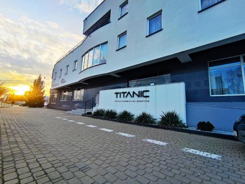 Bialystok Bed & Breakfast | Titanic