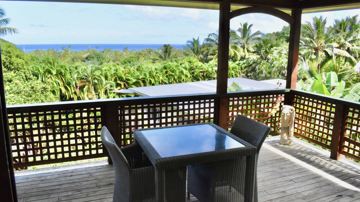 Tapere of Titikaveka House | Titikaveka Hillside Retreat, stunning views quiet