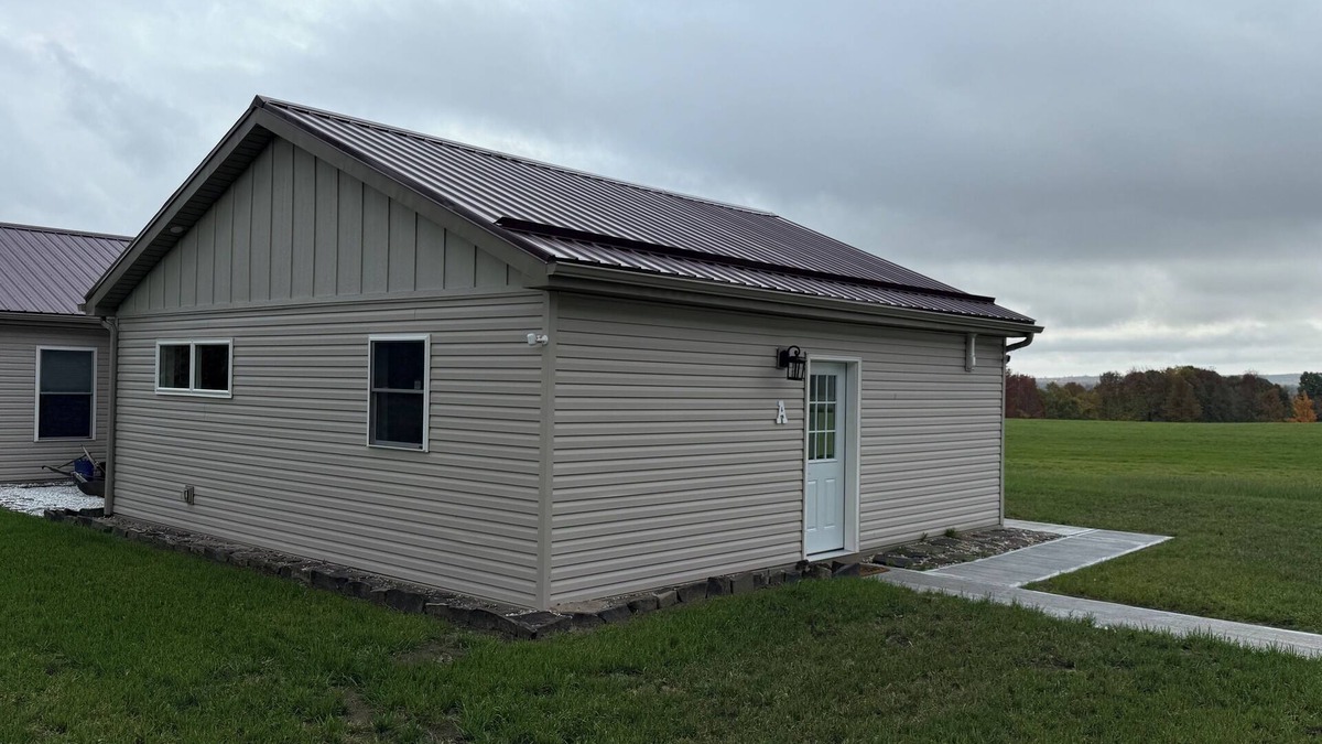 Ellenburg Depot Bed & Breakfast | TKW Farms 361A Four Season B&B. No Pets.