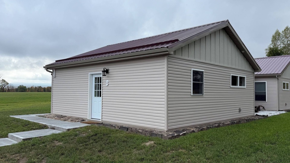 Ellenburg Depot Bed & Breakfast | TKW Farms 361B Four Season B&B. Pet Friendly