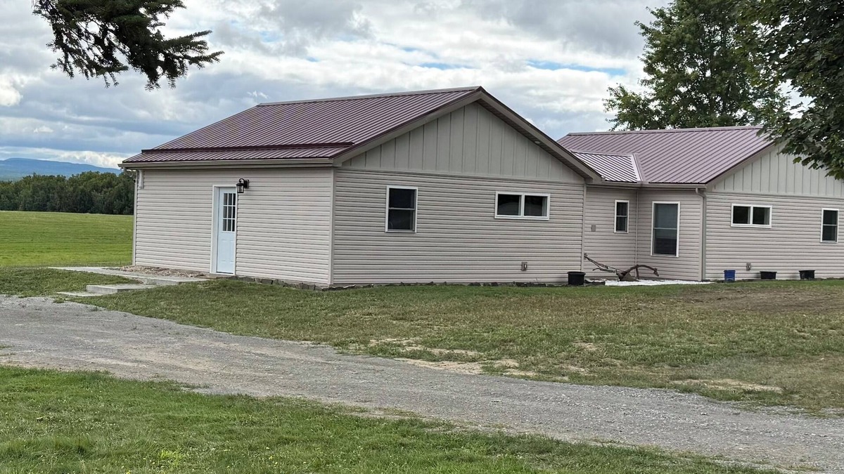 Ellenburg Depot Bed & Breakfast | TKW Farms Four Season B&B on the edge of the Adirondacks. Pet Friendly
