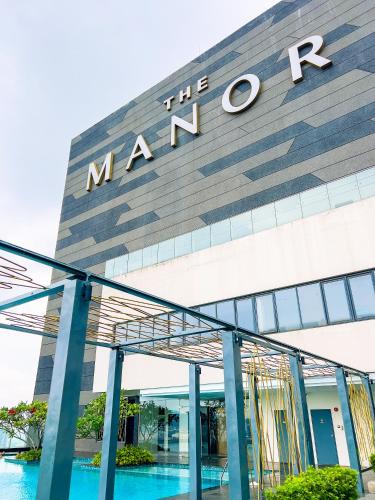 Golden Triangle Apartment | TM Persiaran Stonor KLCC - MK HOME