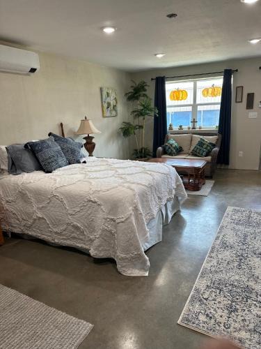 Van Zandt County House | Tmae's Bed & Rest