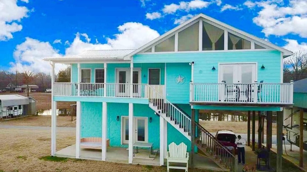 Decaturville House | TN River Waterfront