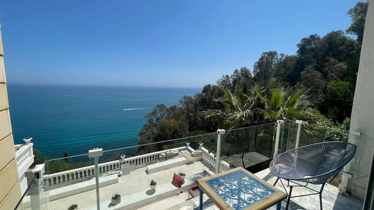 Sidi Bou Said Apartment | Le paradis bleu Luxueux duplex avec vue mer