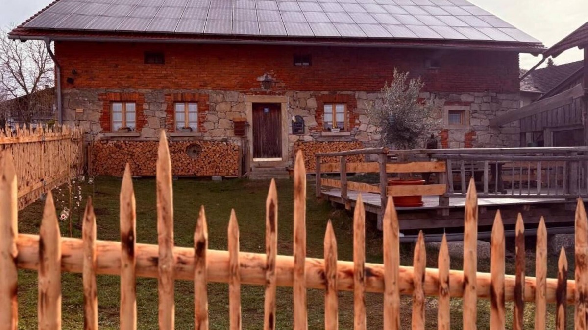 Pemfling House | To the Oiden Schmie House Unique