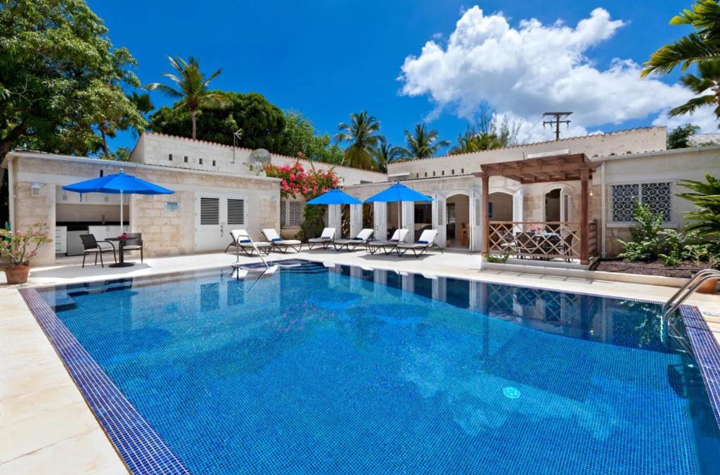 Gibbs Bay Villa | Todmorden by Blue Sky Luxury