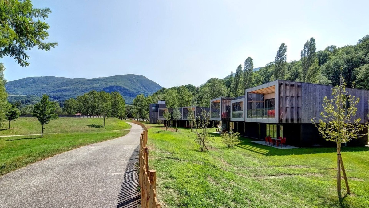 Motz Condo | Toit-Terrasse Privée ! Au bord de Natura 2000