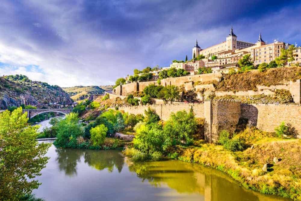 Villamiel de Toledo Apartment | Toledo ciudad de las tres culturas , un lugar para disfrutar todas las familias con sus hijos " DESAYUNO INCLUIDO"