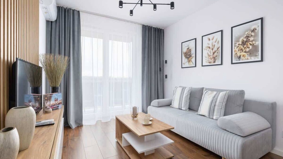Czyzyny Apartment | Tomickiego 26 | Elegant Apartment | Parking