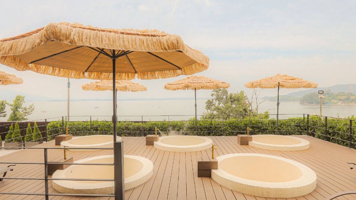 Namhae Hotel | Tomonoya Signature Ryokan Namhae