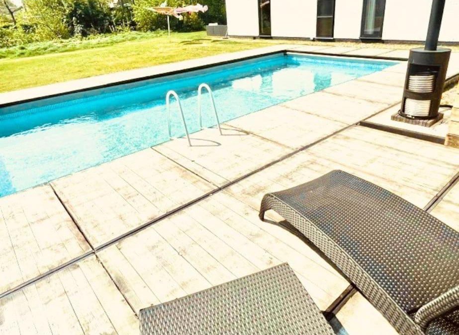 Lazarushoek House | Tomorrowland Poolhouse 2 rooms 4 -6p bar shuttle WE1