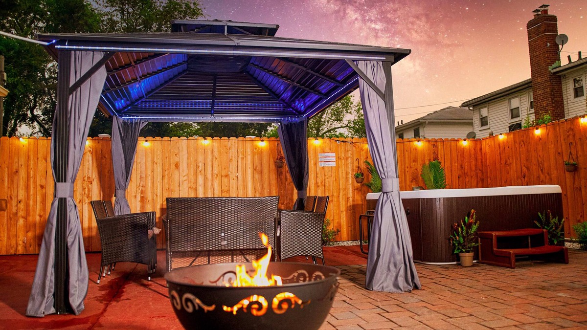 Queens House | Tonel Paradise 3BR-2BTH with hot tub