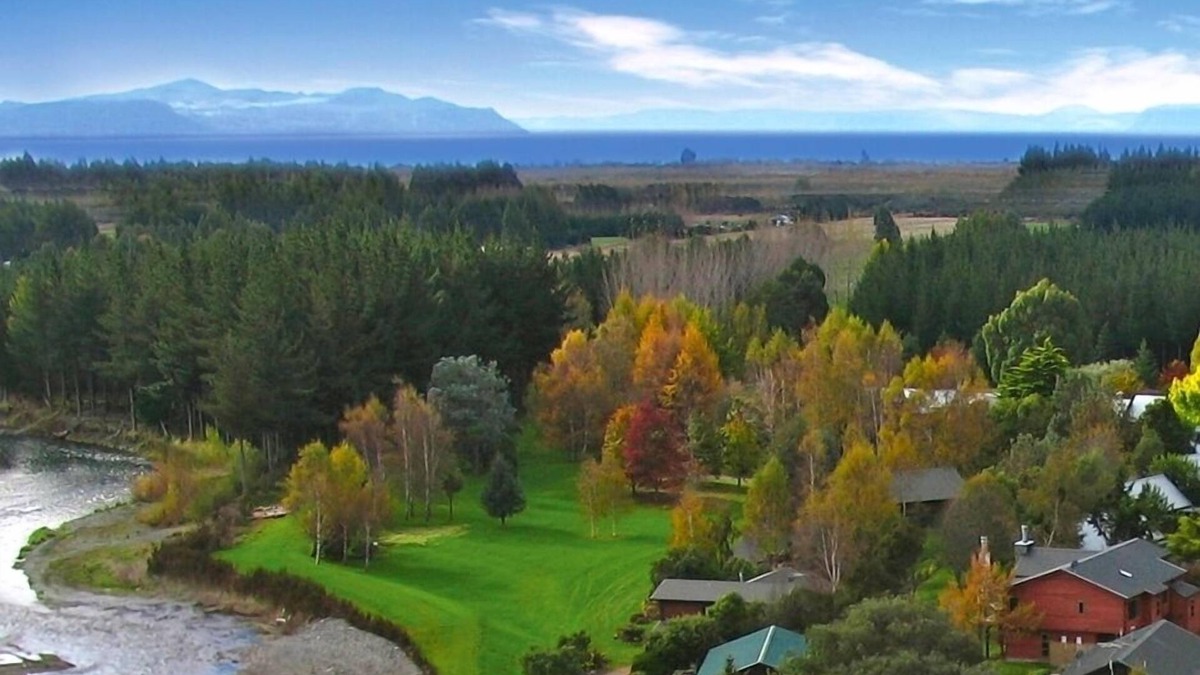 Turangi Villa | Tongariro Lodge Villa