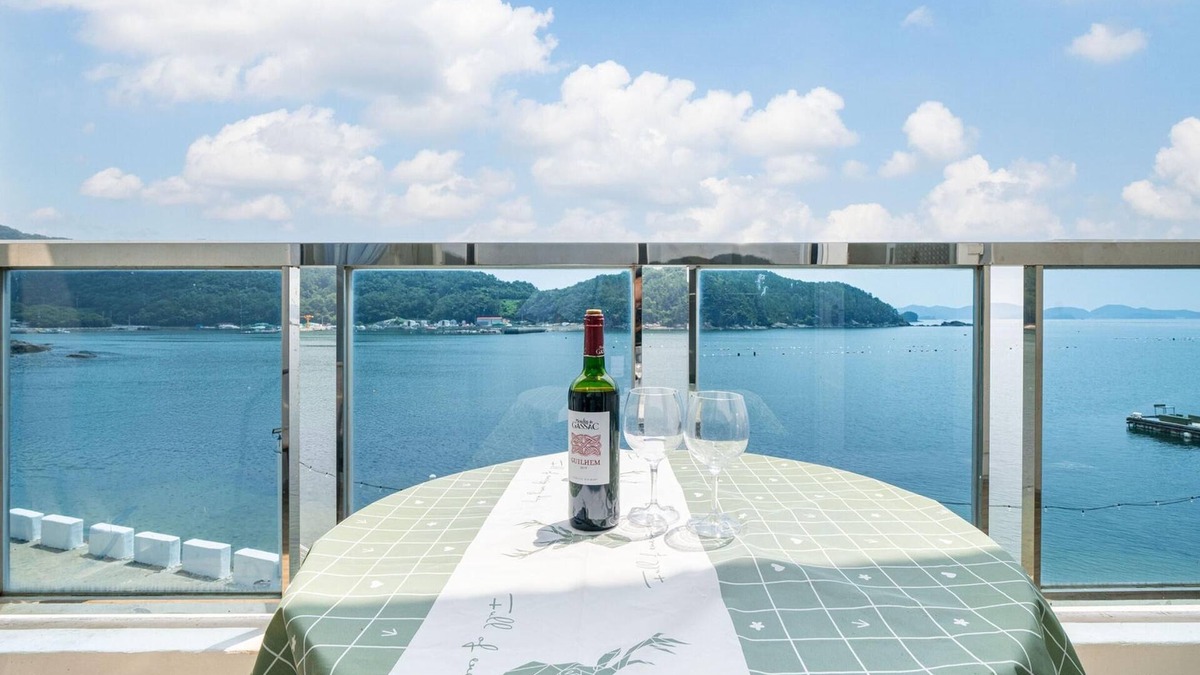 Tongyeong House | Tongyeong Maremio Oceanview Pension