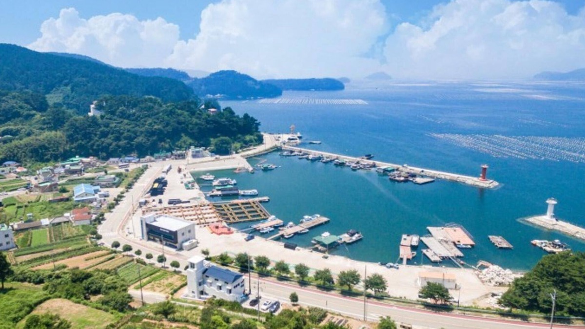 Urikkae House | Tongyeong Mediterranean Spa Pension