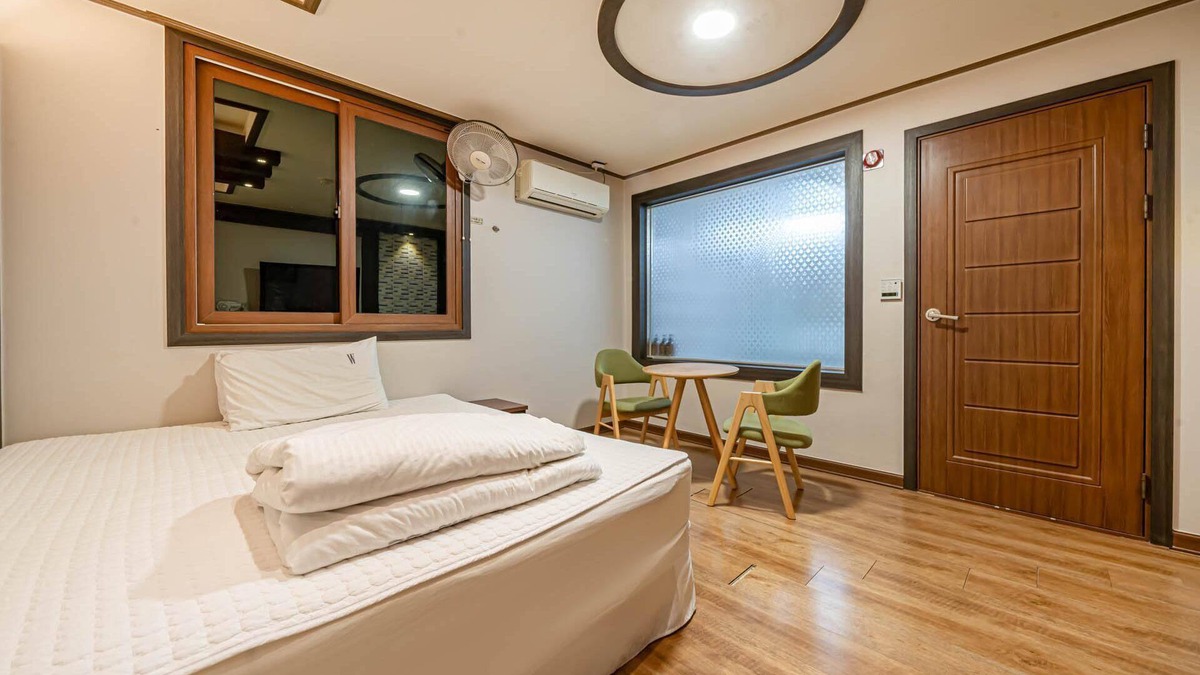 Tongyeong Hotel | Tongyeong W