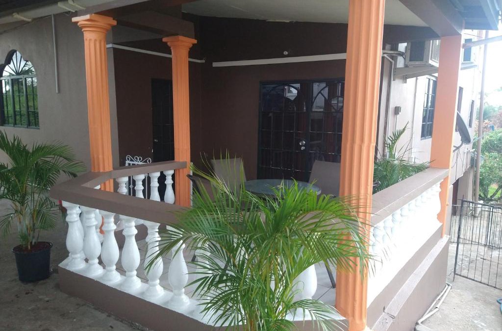 La Brea House | Tony's Villa