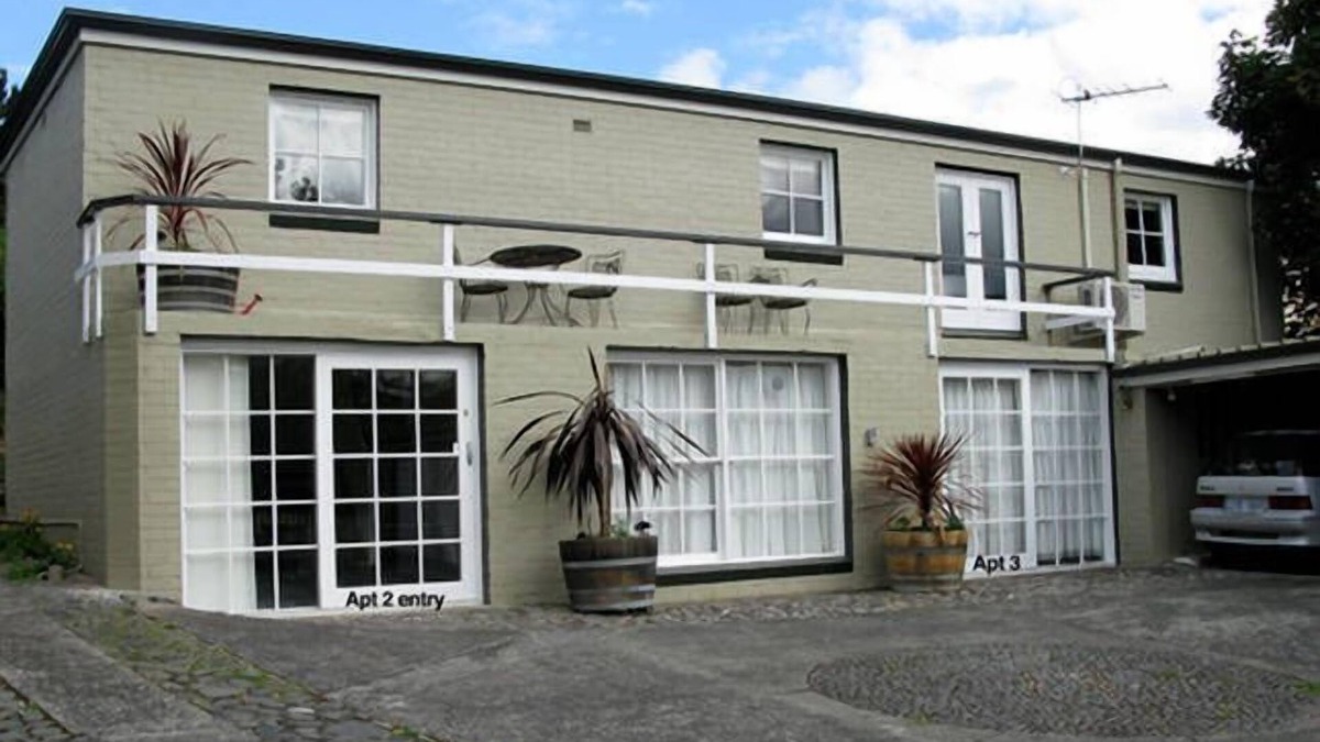 South Hobart Apartment | Toogooloowa about Davey 2