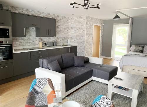 Ipswich Apartment | Toothbrush Apartments - Central Ipswich - Nr Train Station